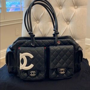 Final drop✔️Authentic Chanel reporter bag in black